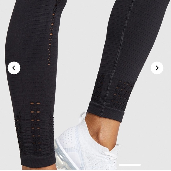 Gymshark Energy + Seamless Set-  Black - Picture 4 of 9